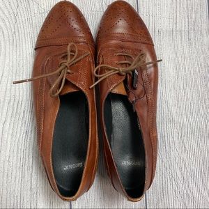 Vintage Bronx lace up oxfords. Made in Portugal
